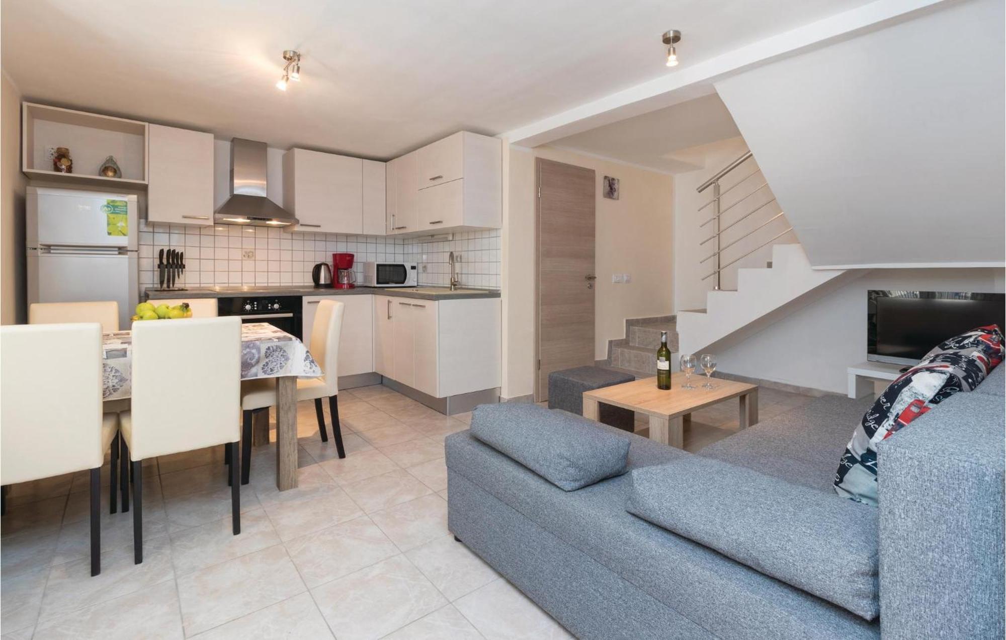 Gorgeous Home In Zadar With Wifi 外观 照片